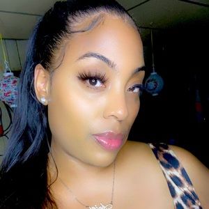 Meet your Posher, Nichelle